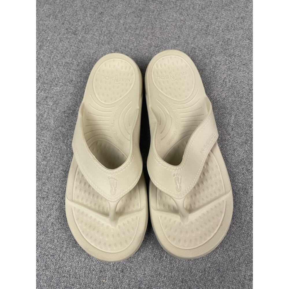 NUUSOL Flip Flops Women's Size 10 Comfort Thong Sandals USA Cream